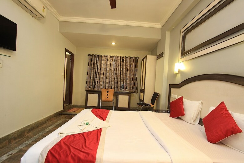 Oyo 1175 Hotel Uno In