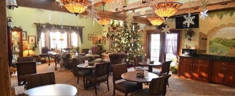Hotel Hearthstone Inn & Suites