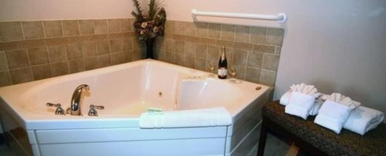 Hotel Hearthstone Inn & Suites