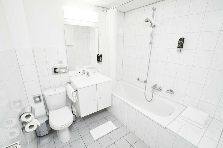 Saillant Hotel Brull