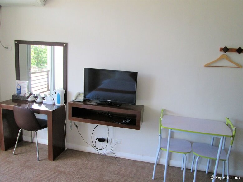Lohas Airport Hotel