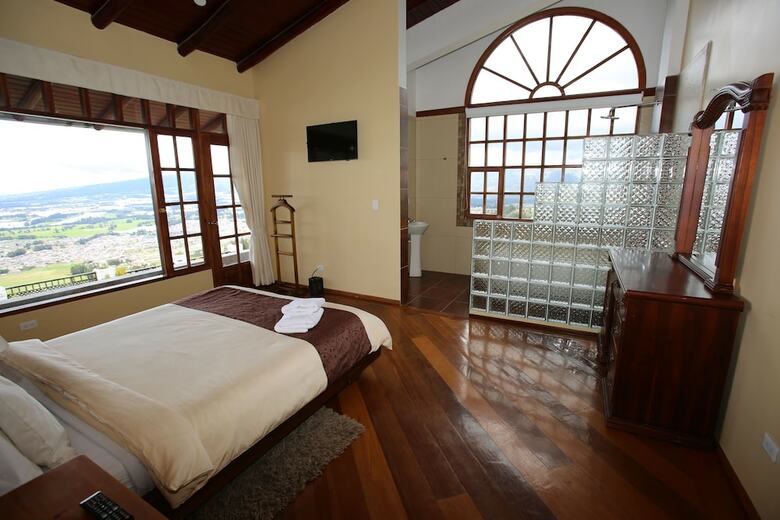 Hotel Hoster�a Loma Larga - Cayambe