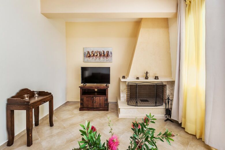 Akritas Ef Zin Villas & Suites