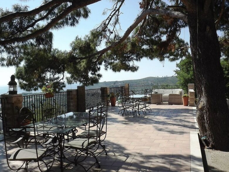 Apartamento Residenza Collina Dei Pini