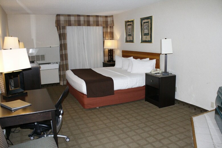 Hotel Americinn By Wyndham International Falls