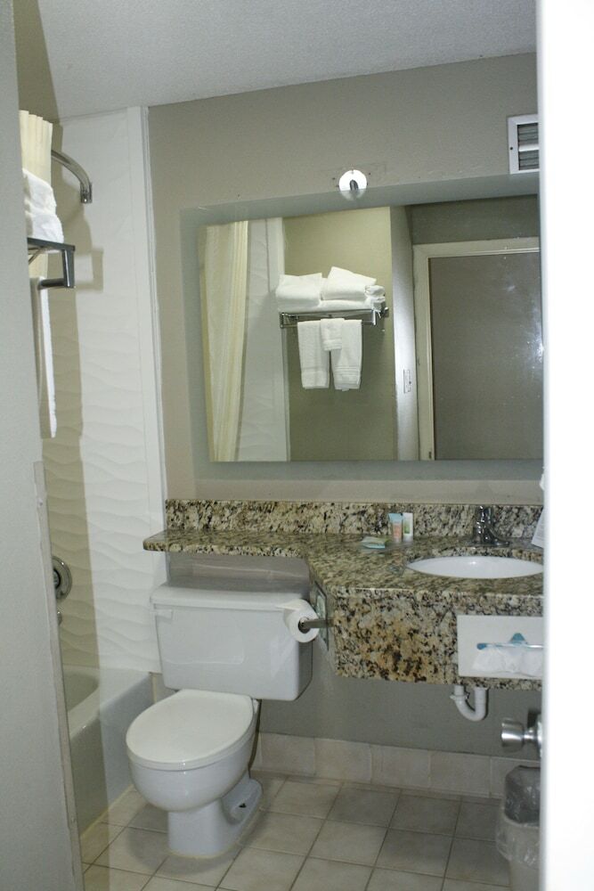 Hotel Americinn By Wyndham International Falls