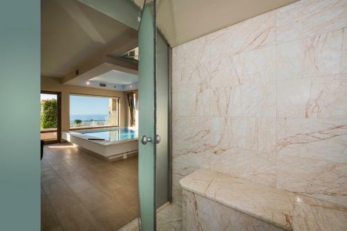 Caneva Luxury Villa