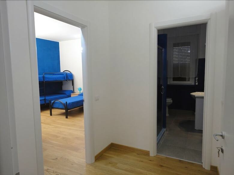 Hostal Pavia Ostello