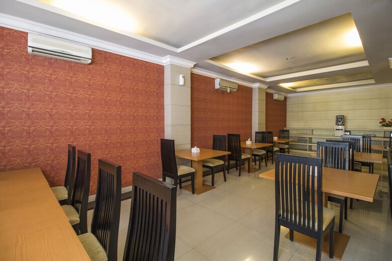 Hotel Reddoorz @ Kebayoran Lama