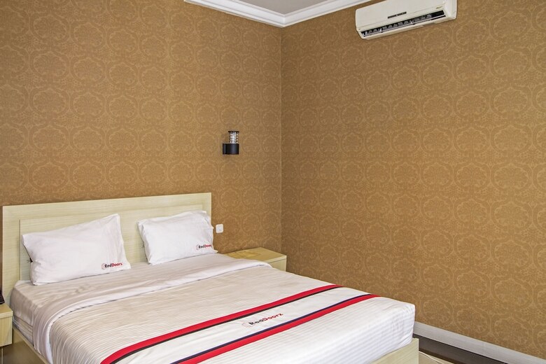 Hotel Reddoorz @ Kebayoran Lama