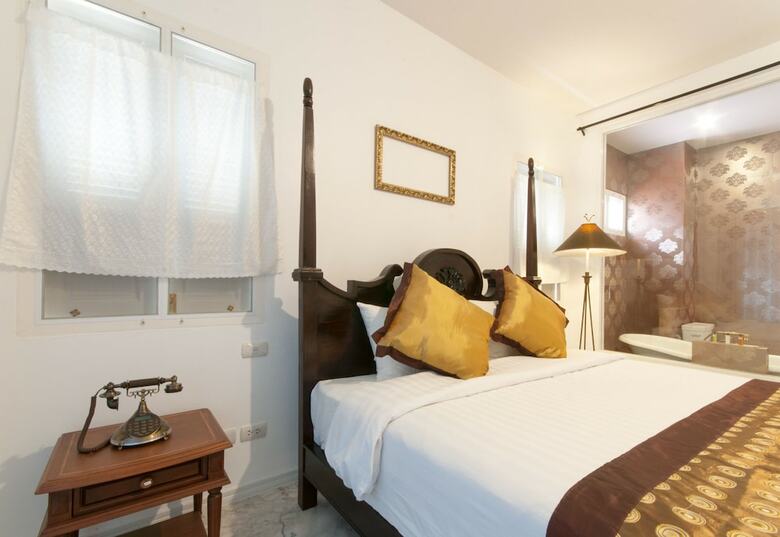 Hotel Dharasom Colonial House