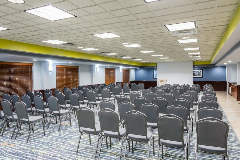 Hotel Wingate By Wyndham Chesapeake