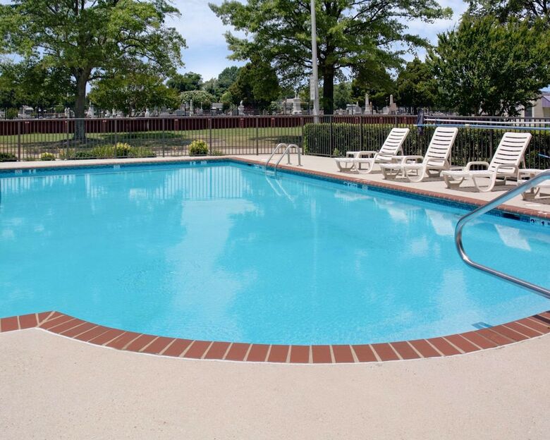 Hotel Quality Inn & Suites Olde Town