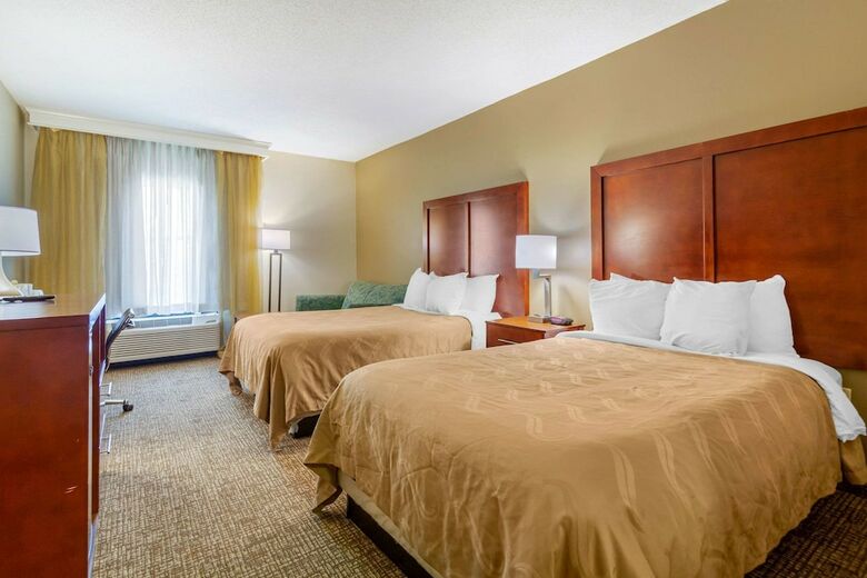 Hotel Quality Inn & Suites Olde Town