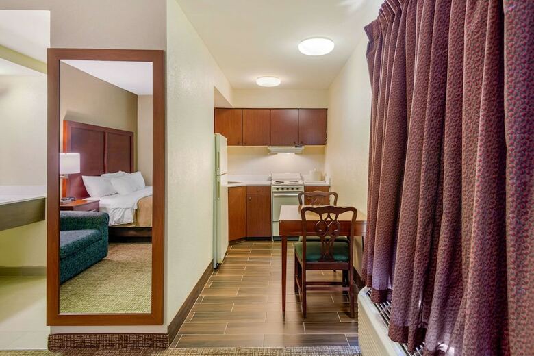 Hotel Quality Inn & Suites Olde Town