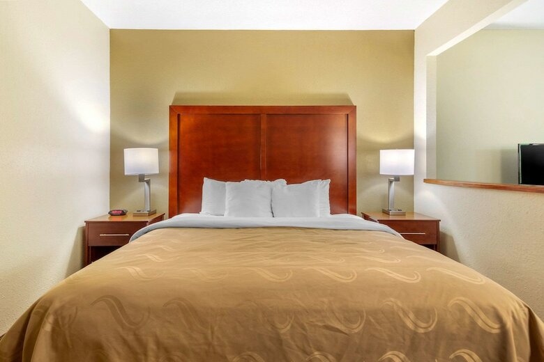 Hotel Quality Inn & Suites Olde Town