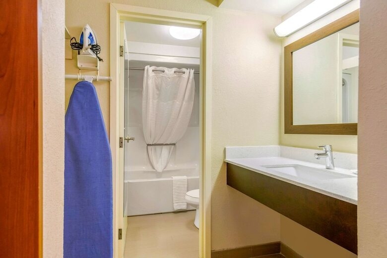 Hotel Quality Inn & Suites Olde Town