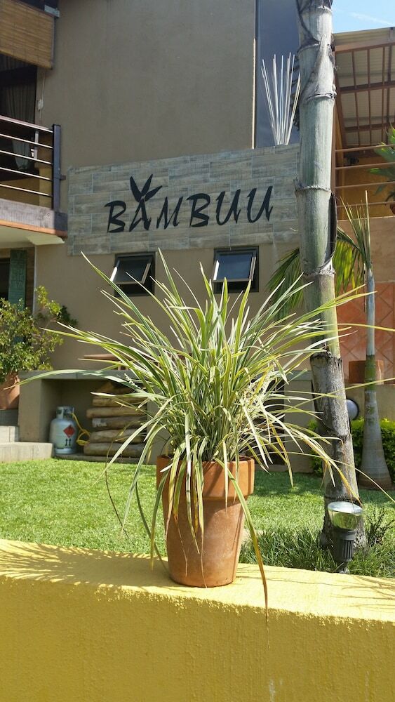 Posada Bambuu Lakeside Lodge