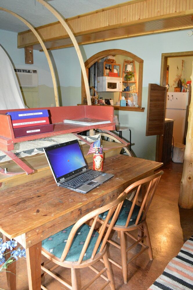 Hotel Covered Wagon B&b/guesthouse