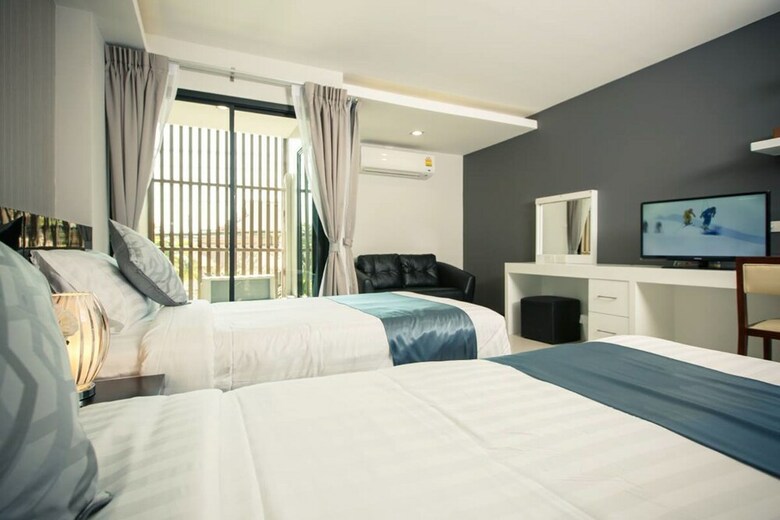 Hotel Chonlada Place