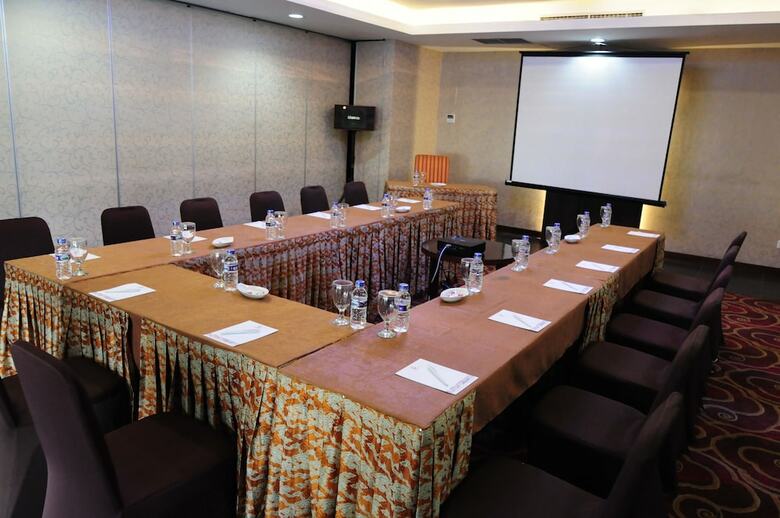 Citra Grand Hotel & Residence