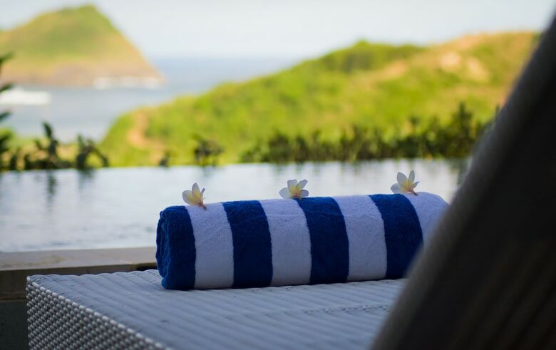 Hotel Blue Monkey Villas Resort & Ocean View