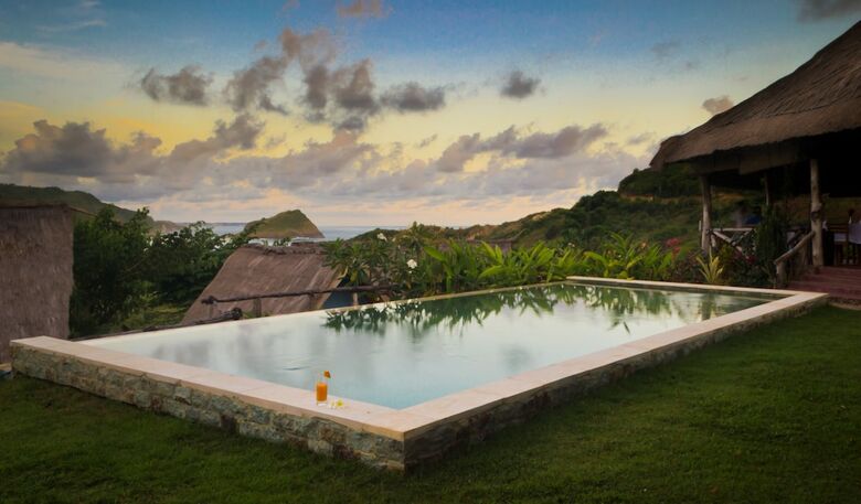 Hotel Blue Monkey Villas Resort & Ocean View