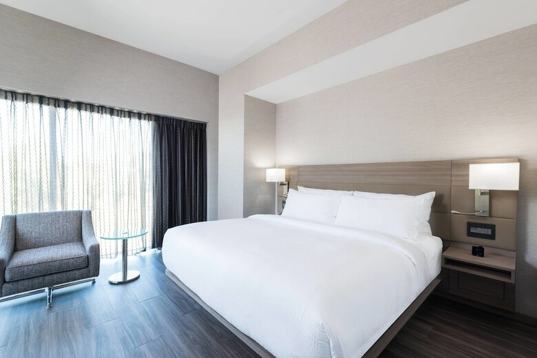 AC Hotel By Marriott Boston Cambridge