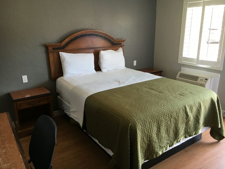 Town House Motel