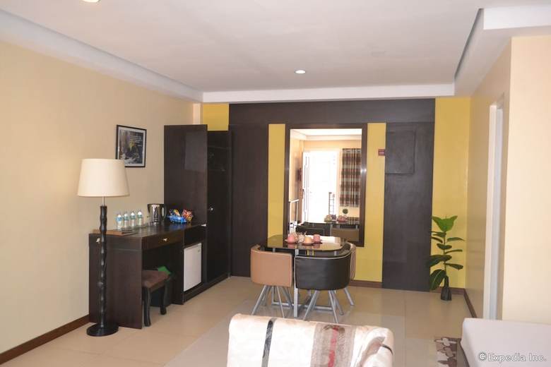 Roadhaus Hotel - The Manny Pacquiao Hotel