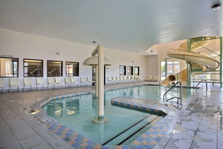 Hotel Super 8 By Wyndham Trois-rivieres