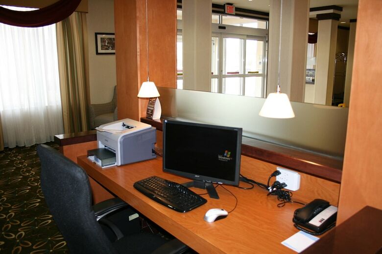 Hotel Fairfield Inn & Suites By Marriott Sudbury