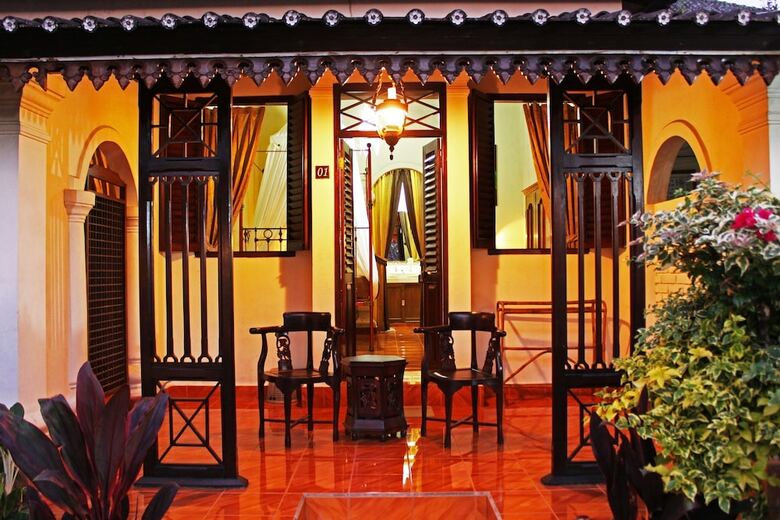 Hotel Guru Ratna Homestay
