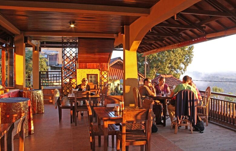 Hotel Guru Ratna Homestay