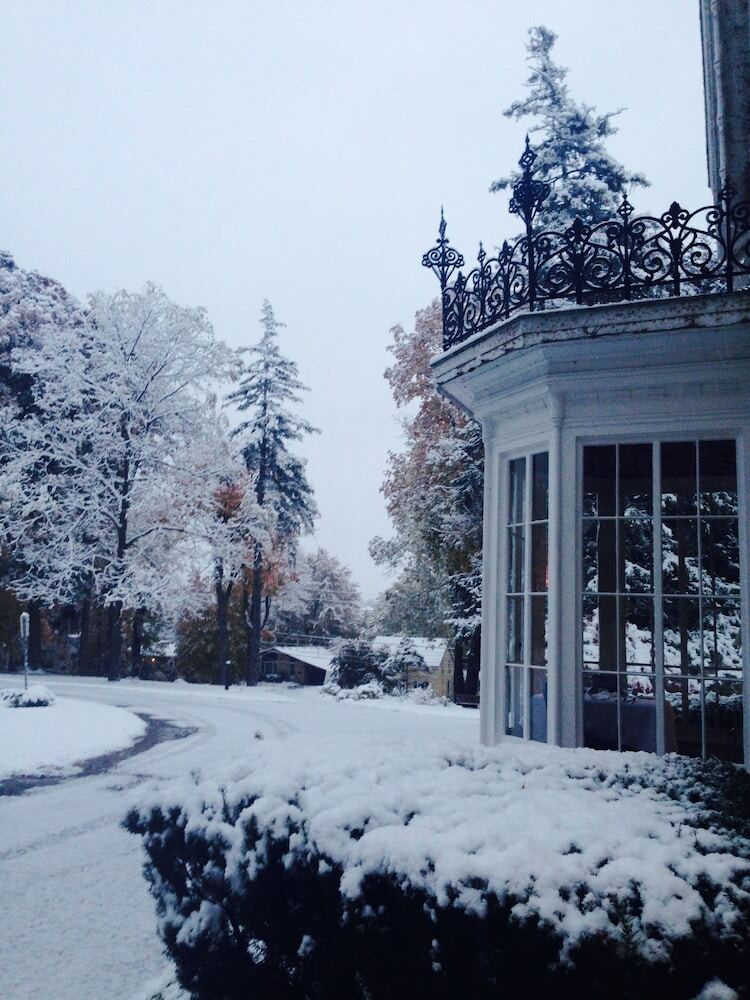 Hotel Westover Inn