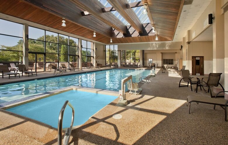 Hotel Doubletree By Hilton Boston North Shore