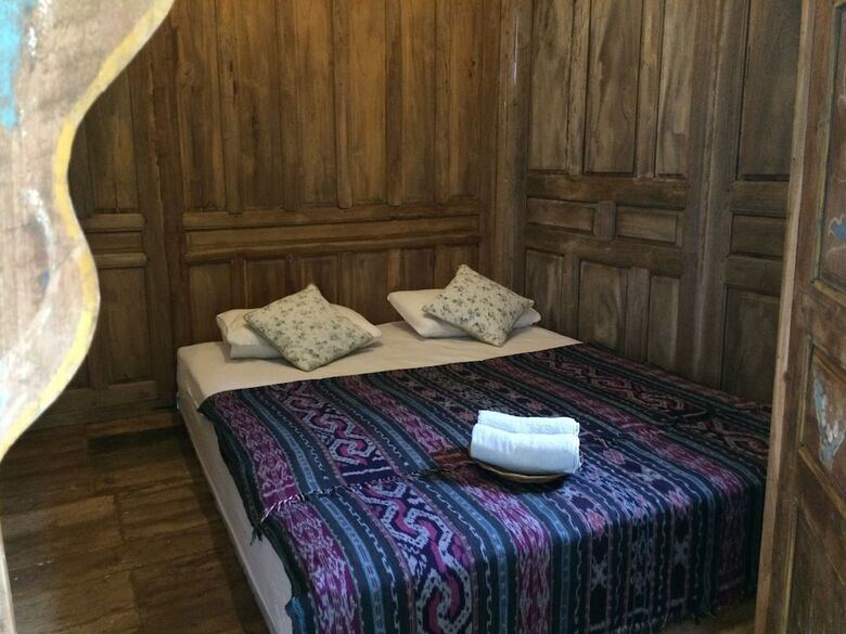 Hotel Mango Tree Dipudjo Homestay