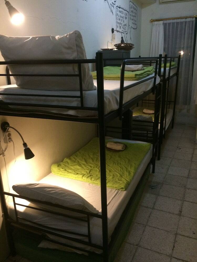 Hotel Mango Tree Dipudjo Homestay
