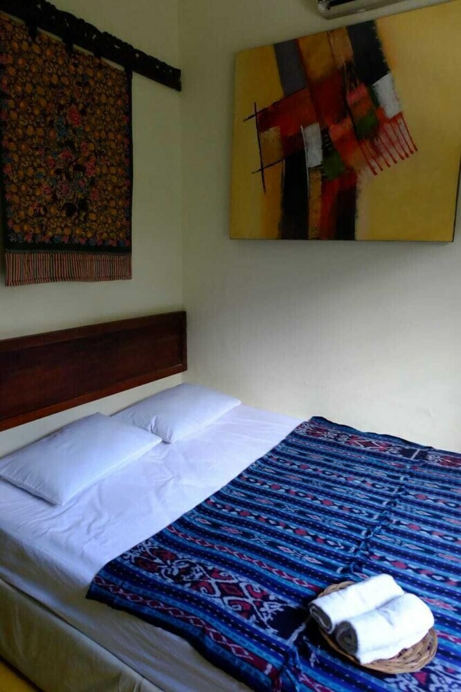 Hotel Mango Tree Dipudjo Homestay
