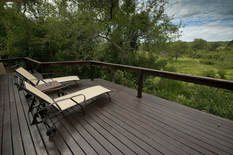 Posada Elephant Plains Game Lodge