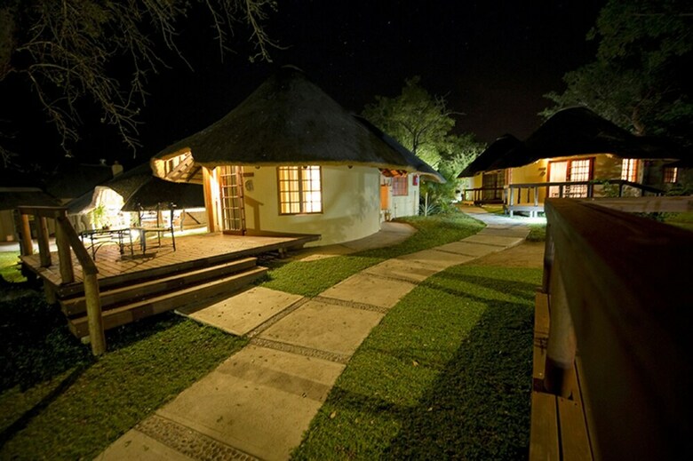 Posada Elephant Plains Game Lodge
