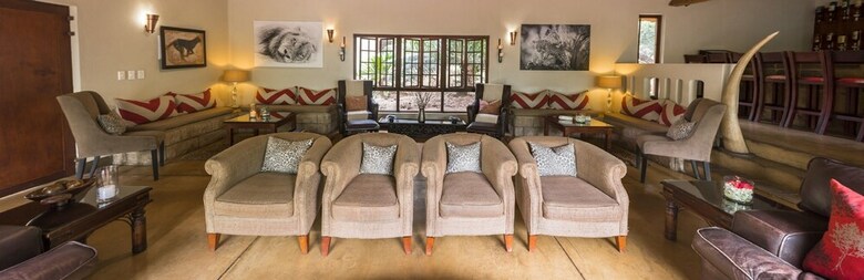 Posada Elephant Plains Game Lodge