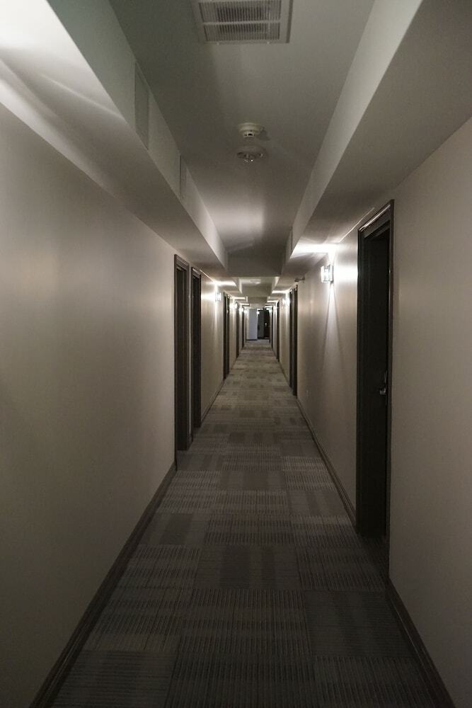 Amber Hotel