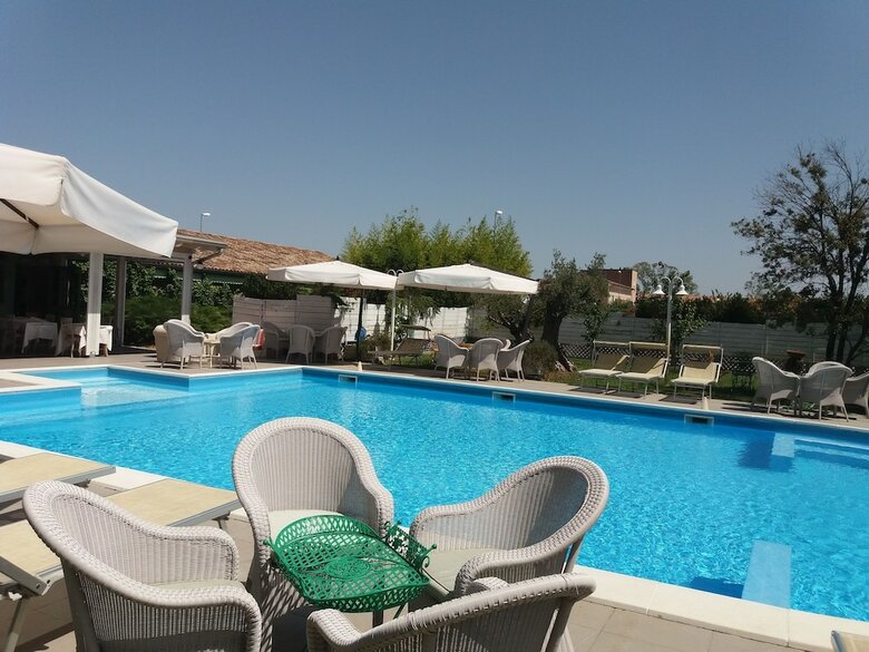 Hotel Relais Villa Roncuzzi