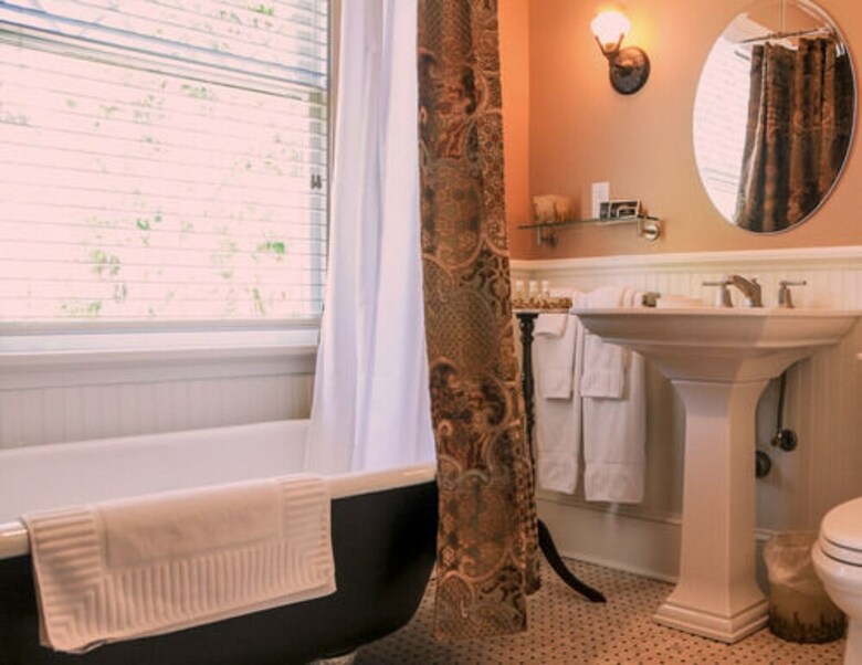 Bed & Breakfast The Black Walnut B & B Inn