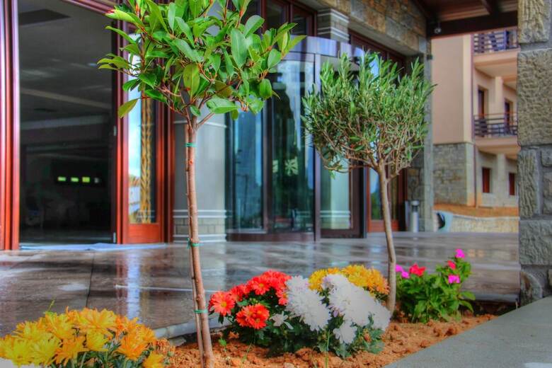 Grand Meteora Hotel