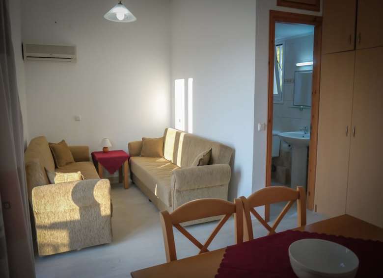 Apartamentos Tria Adelphia