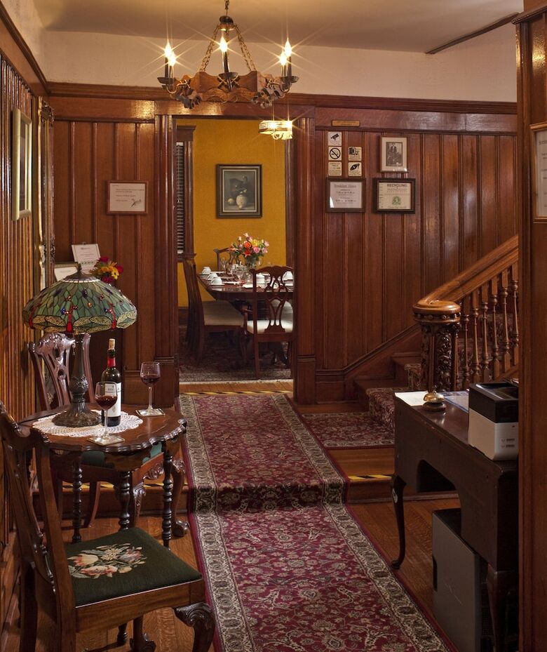 Bed & Breakfast American Guest House
