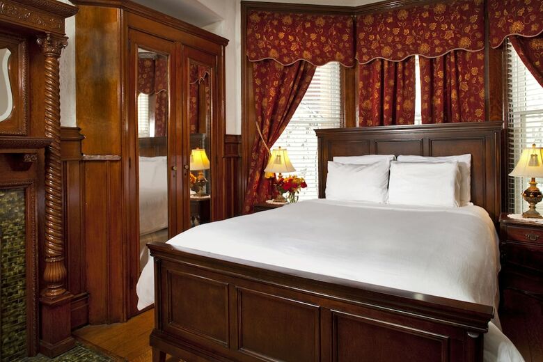 Bed & Breakfast American Guest House