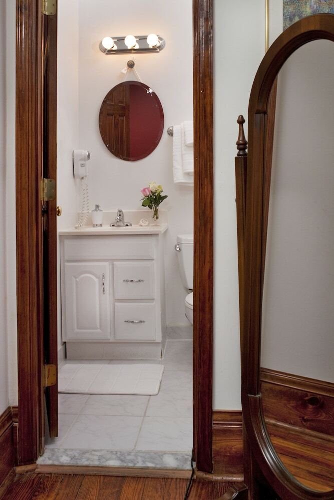 Bed & Breakfast American Guest House